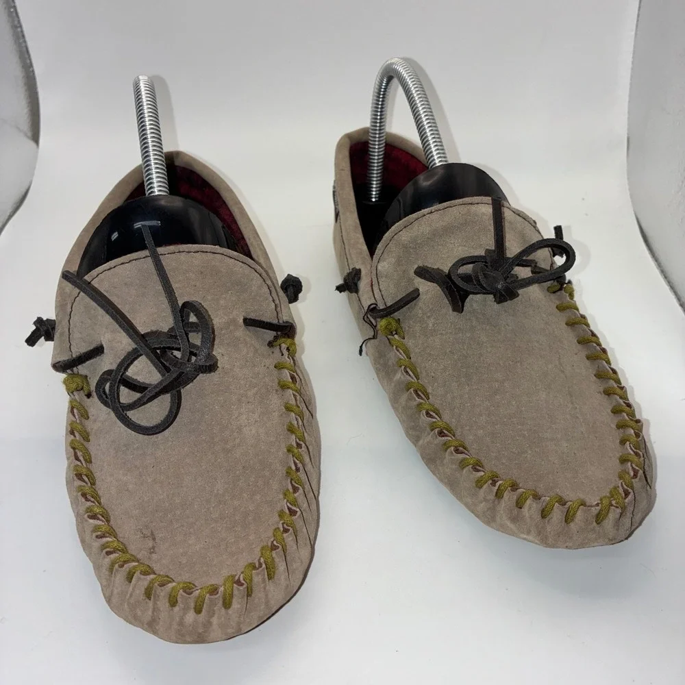 Magellan Outdoors‎ Youth Suede Moccasin Slippers Tan Plaid Lining Size 6